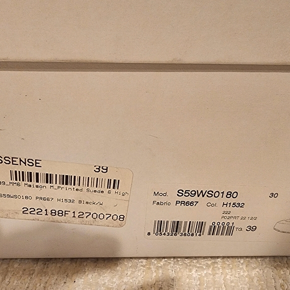 WOMENS MAISON MARGIELA SHOES, SIZE 9 - Picture 5 of 5